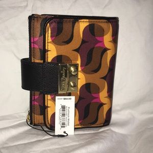 VERA BRADLEY Pushlock Wallet in Modern Lights